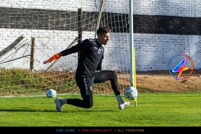 Lambert pide reestructurar el fútbol escocés tras la salida de Clarke