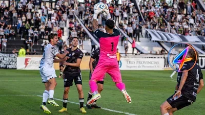 Luis Castro lleva al Levante cerca de la permanencia en LaLiga
