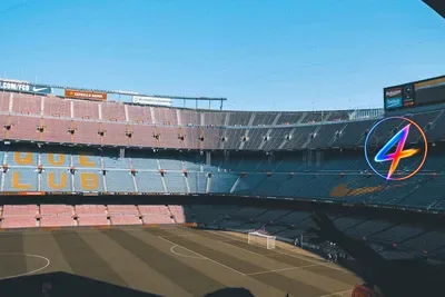Hansi Flick renueva contrato con el Barcelona, incierto el papel del exmediocampista