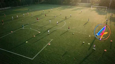 Hansi Flick frena la búsqueda de Barça a Álvarez, apoya talento local