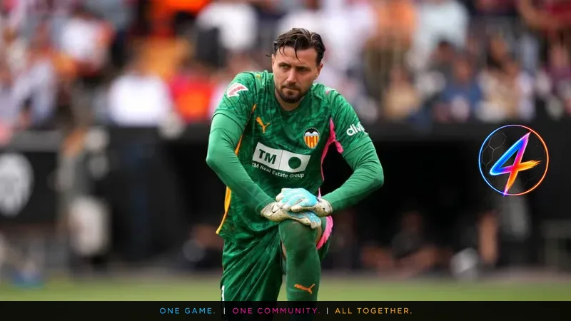 Stole Dimitrievski es el portero titular del Valencia