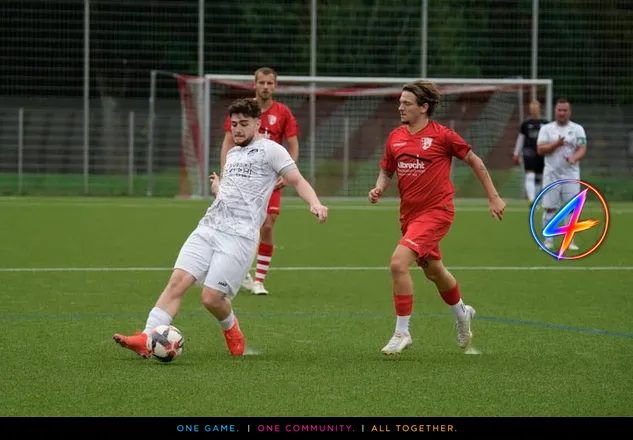 York City reinforce defence with ex‑Fleetwood centre‑back Zeh Medley