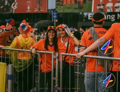 Dutch fans bring Snollebollekes' 'Left Right' to Dallas