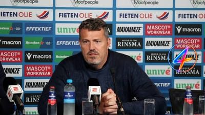 Oscar Garcia weigert toekomst bij Ajax te bevestigen