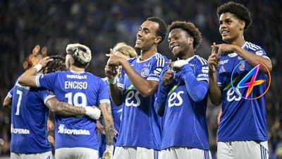 Strasbourg renverse un déficit de 4-1 et bat Monaco 5-4