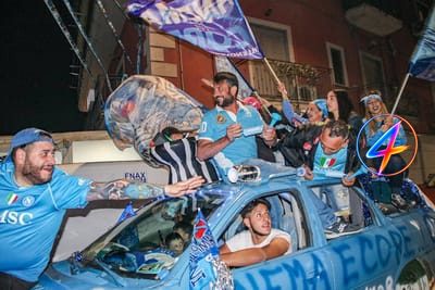 Il SSC Napoli punta su Maurizio Sarri e Massimo Allegri per sostituire Conte