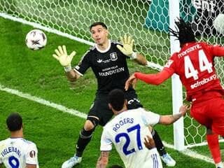 Emiliano Martinez Played Europa League Final with Broken Finger