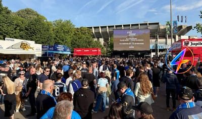 Club Brugge KV-fans verzamelen zich bij Jan Breydel voor titelwedstrijd